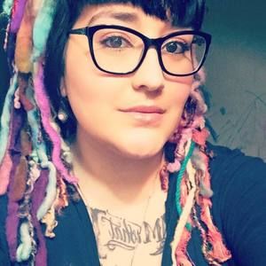 Meet your Posher, Elizabeth